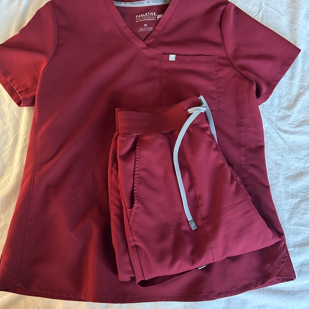 Fabletics Maroon Scrub Set - image 1